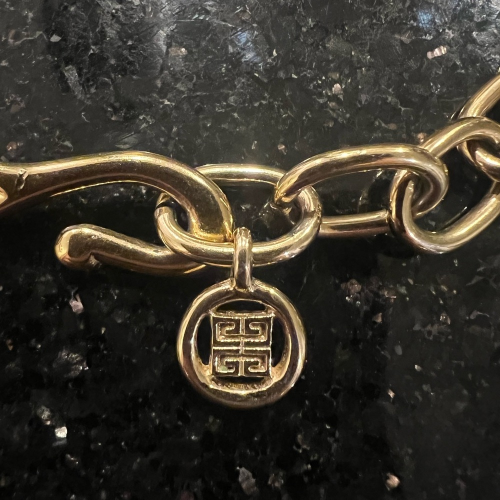 Authentic Givenchy link chain necklace